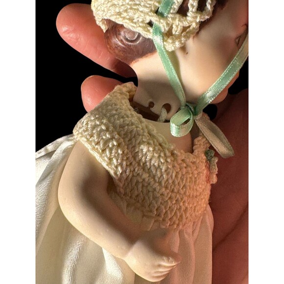 Vintage bisque 5.5” jointed baby doll with Crochet Outfit Kewpie Mini Doll - Picture 6 of 11